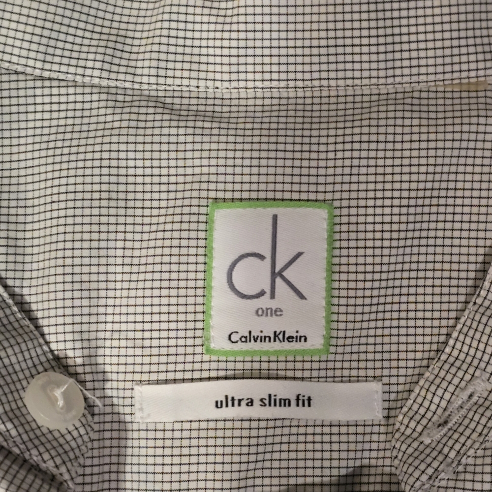 Calvin Klein Button Down Ultra SlimFit Stretch Dress Shirt - Picture 3 of 4